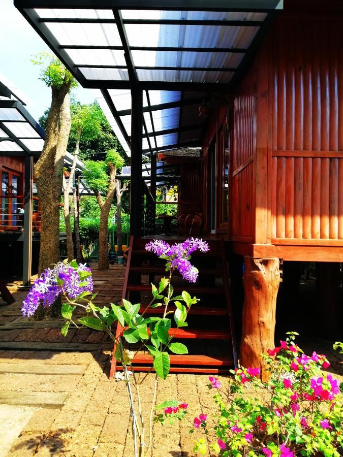 Wood House Pattaya Hotel Luaran gambar