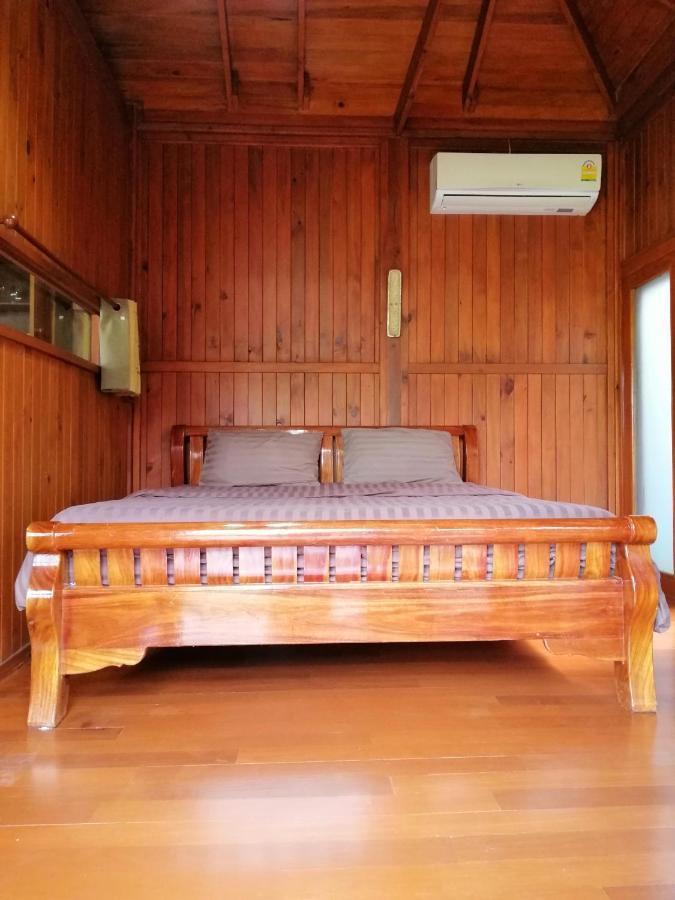 Wood House Pattaya Hotel Luaran gambar