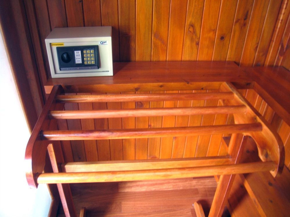 Wood House Pattaya Hotel Luaran gambar