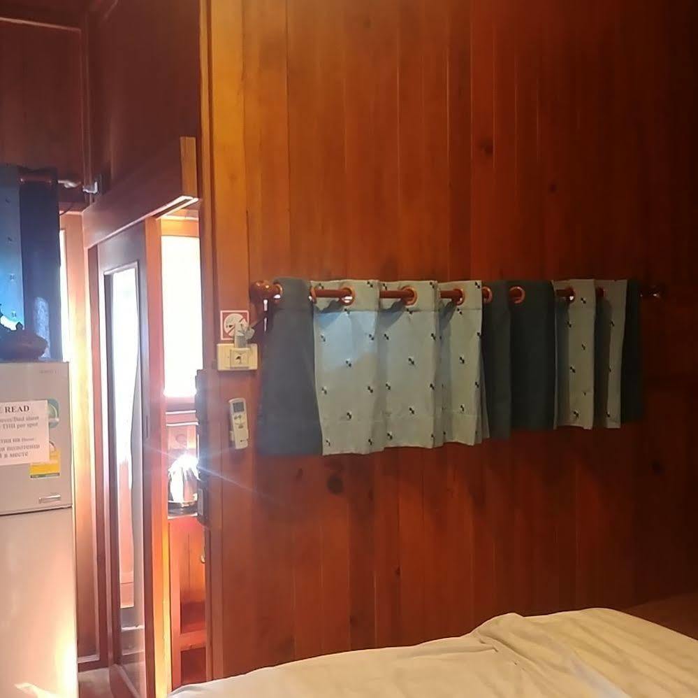 Wood House Pattaya Hotel Luaran gambar